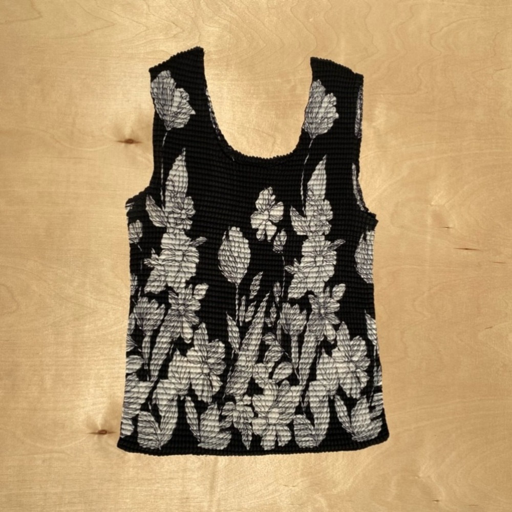 vintage nicola pleated floral sleeveless tank top black and white small